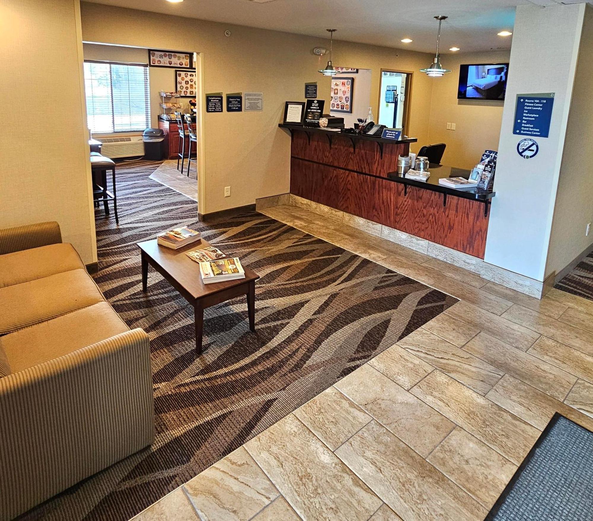 Cobblestone Inn & Suites - Clintonville Kültér fotó