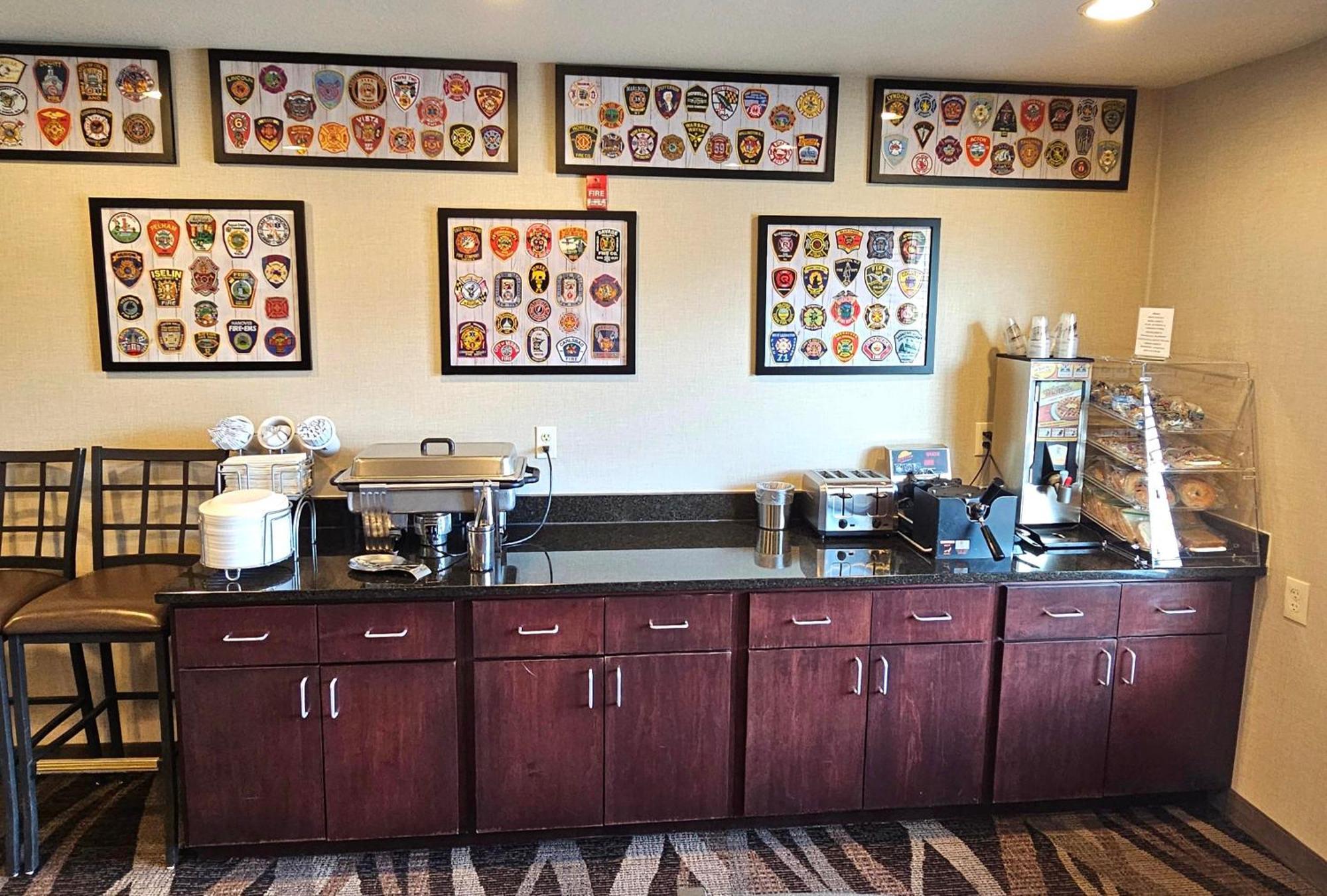 Cobblestone Inn & Suites - Clintonville Kültér fotó